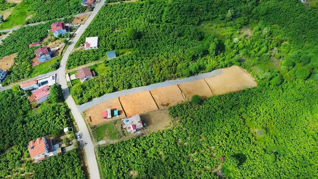 Kocaali Kadıköy'de Panoramik Deniz Manzaralı Yatırımlık İmarlı Arsa
