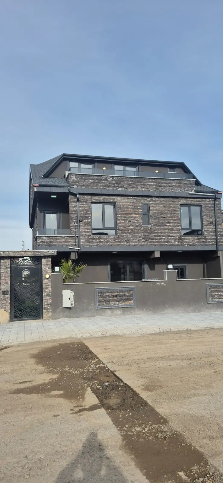 Denize 100m Mesafede, 4+1 Lüks Villa – Ana Yola Cephe